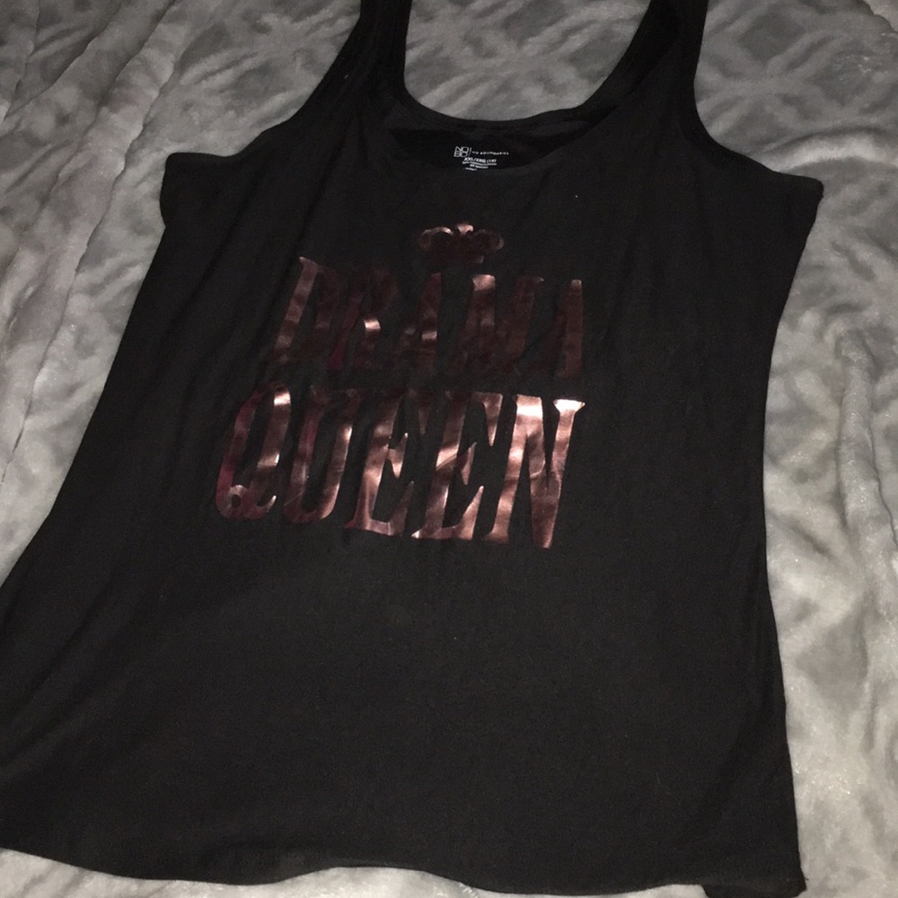 Tank top that says drama queen